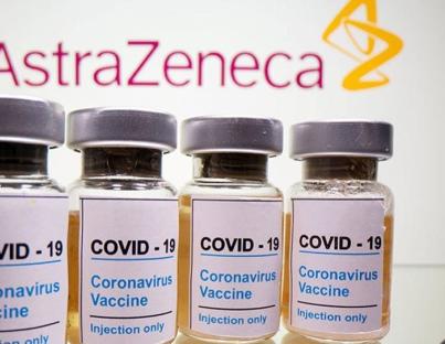 AstaZeneca: «Το εμβόλιο προσφέρει ισχυρή προστασία ένα χρόνο μετά τη χορήγησή του»